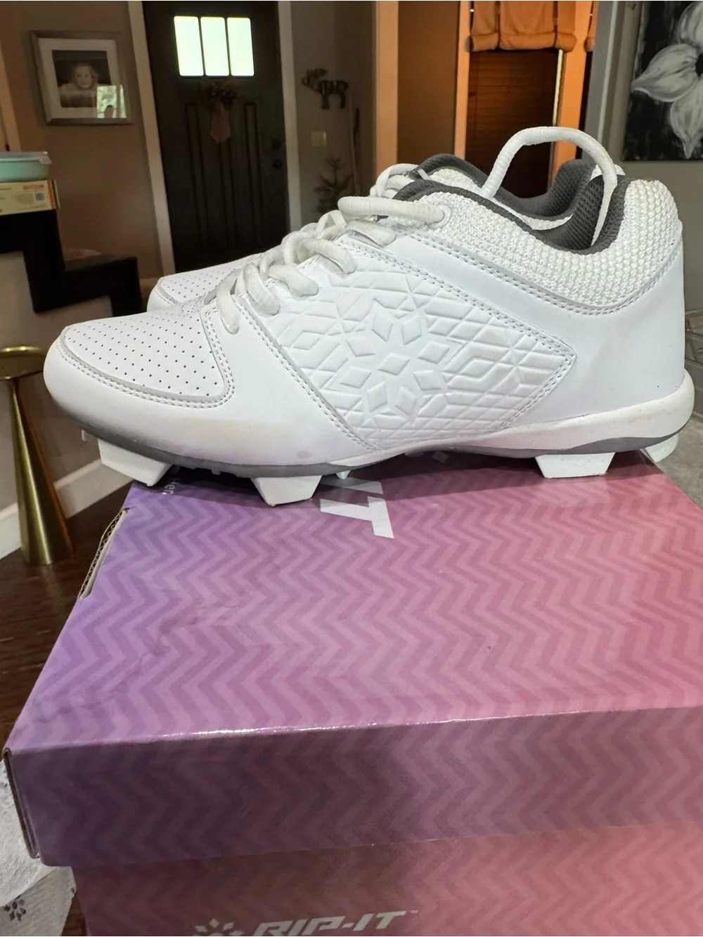 Rip-It Women's White Athletic Softball Cleats